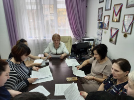 Рабочее совещание по ознакомлению с Методическими рекомендациями Антитеррористической комиссии КЧР по проведению досмотровых мероприятий Рабочее совещание по ознакомлению с Методическими рекомендациями Антитеррористической комиссии КЧР по проведению досмотровых мероприятий.