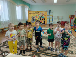 Учитель-логопед Джанибекова Л. Т. провела занятие на тему: "Зимние виды спорта" Учитель-логопед Джанибекова Л. Т. провела занятие на тему: "Зимние виды спорта".